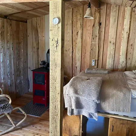Glamping With Hot Tub