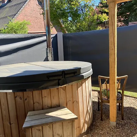 Glamping With Hot Tub *