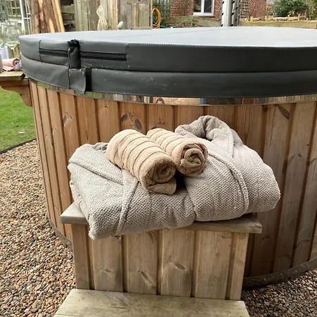 Glamping With Hot Tub Casa de Férias Hipstedt